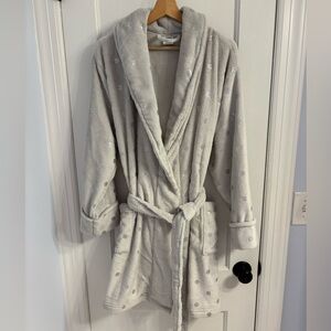 NWT Sonoma Intimates Gray/Silver Polka Dot Robe